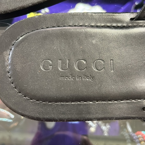 Men’s Gucci slides authenticated - Picture 4 of 9
